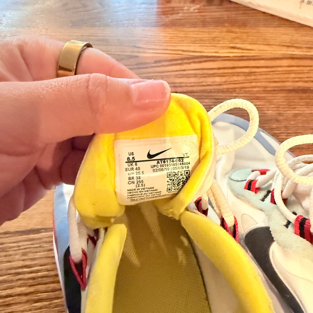 Air Max 270 React 'Bauhaus' - Picture 7 of 8